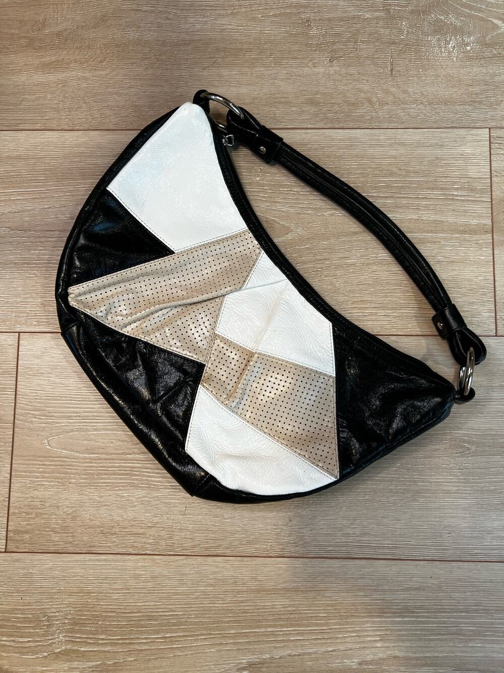 HOBO Int. Leather Handbag with Geometric Design